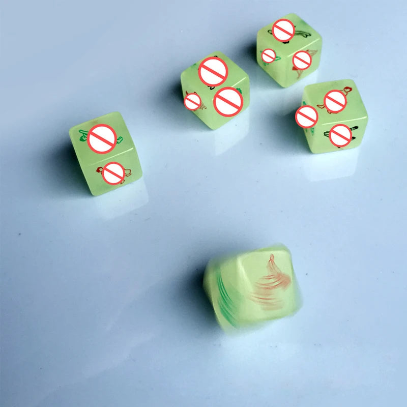 2Pcs 6 Side Erotic Luminous Dice { sex toy }